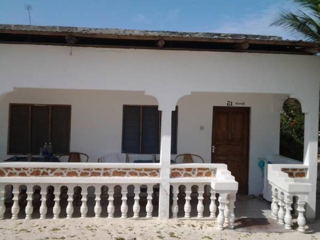 Ebony & Ivory Beach Bed & Breakfast Nungwi
