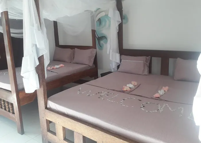 Ebony & Ivory Bungalows